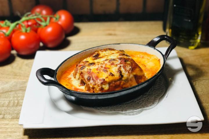 Bolognese Salad - La Puccia