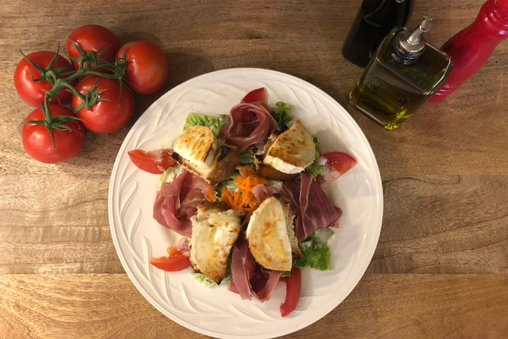Hot Goat Cheese Salad - La Puccia