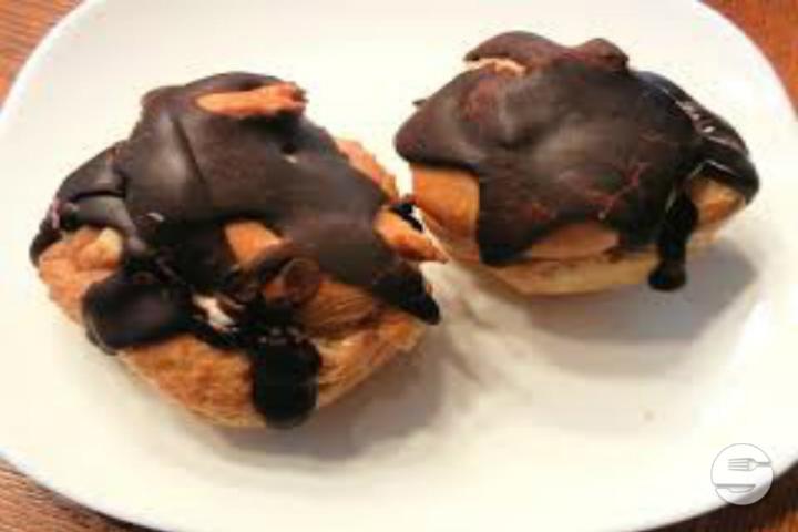 Profiterol - Krienser Kebab und Pizza Haus