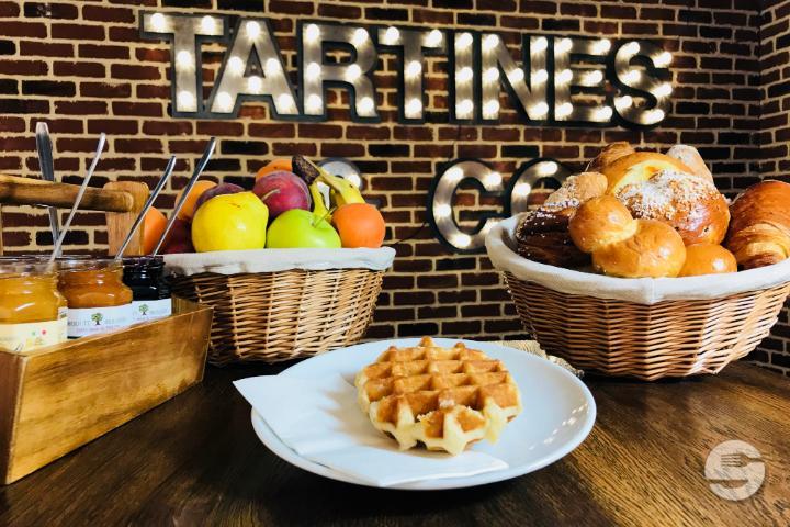 Real Belgian Waffle - Tartines & Co