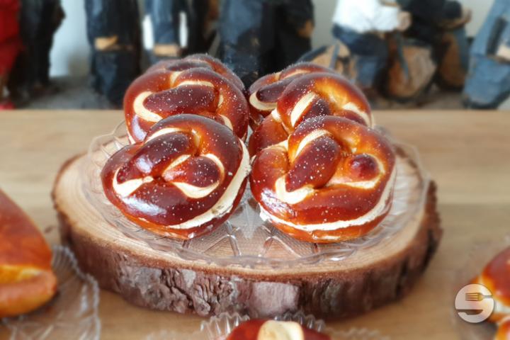 pretzel - Confiserie Baumann