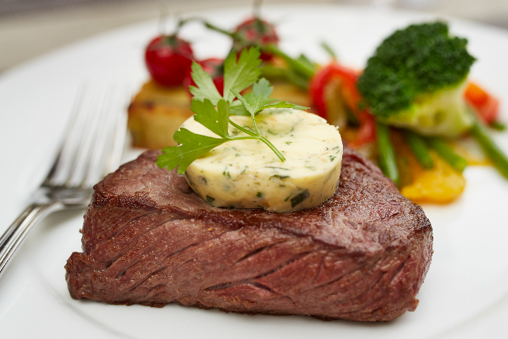 6-Week-Old Dry Aged Rump Steak Home made - Au Pied de Cochon