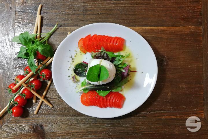 Insalata Caprese Di Bufala - Boccalino