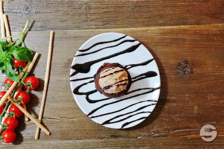 Torta Caprese al Cioccolato - Boccalino