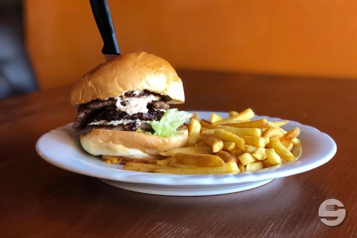 The Worlds Most Famous Burger - Burgers & Shakes