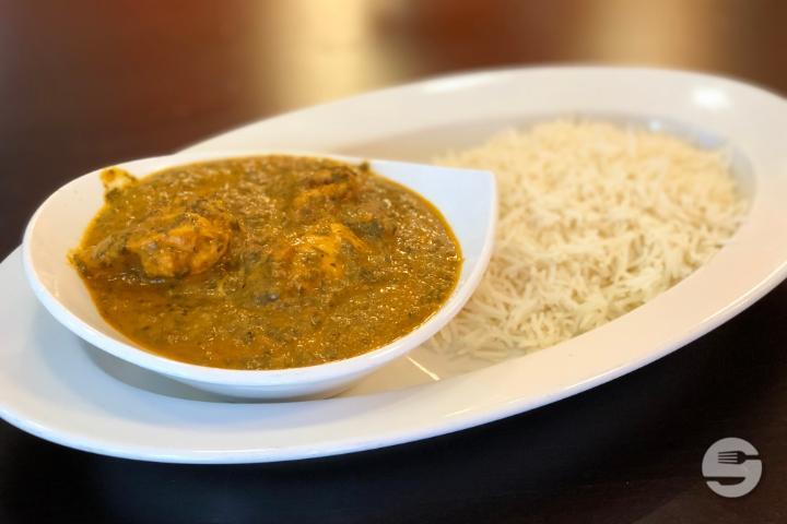 Palik Poulet Curry mit Reis - Thali House