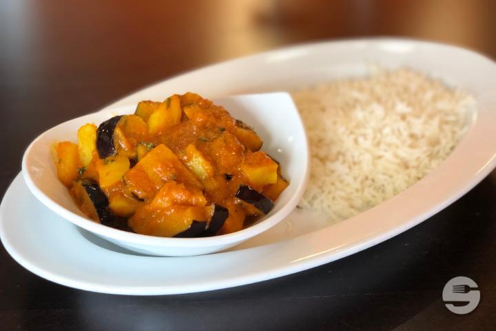 Aloo Baingan 1 Person mit Reis - Thali House