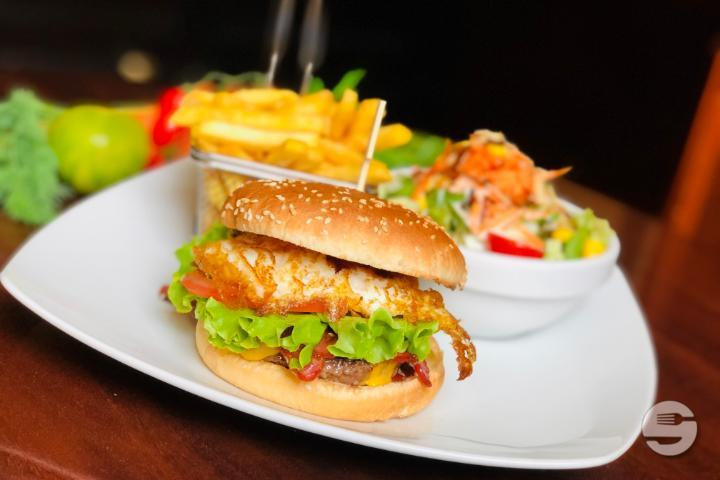 Britannia Beef Burger 140gr - Britannia Pub