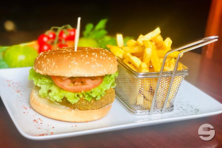 Britannia Burger Vegetarian - Britannia Pub