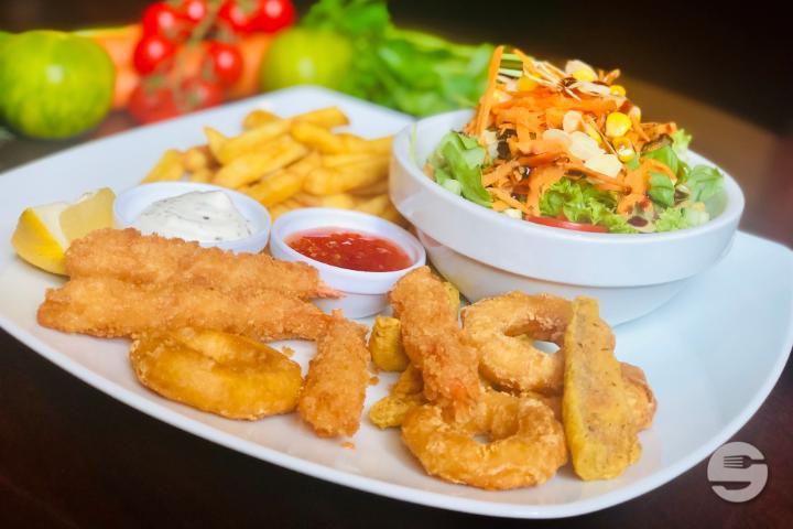 Britannia Fish & Chips - Britannia Pub