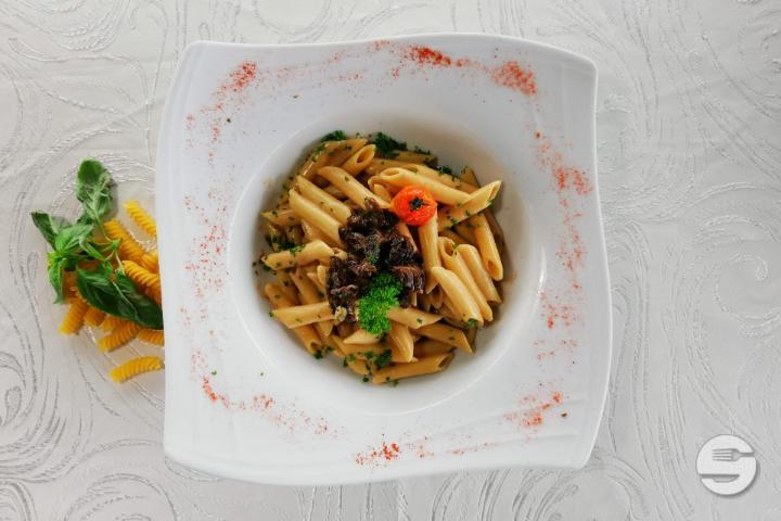 Pasta Morilles - Restaurant de l'aéroport
