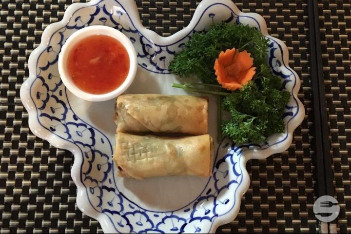 C03. Rouleaux de Printemps aux Légumes - Lian Xiang Lou