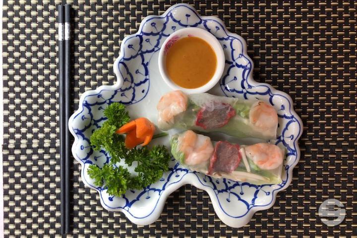 C07. Rouleaux d'Eté aux Crevettes - Lian Xiang Lou