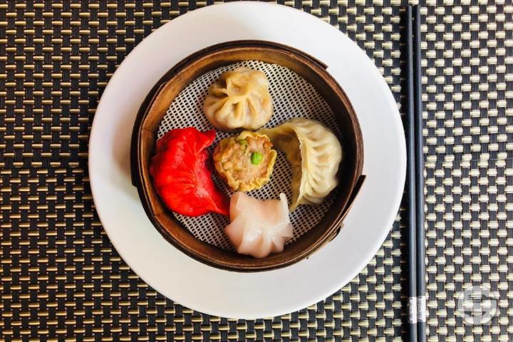C15. Mélange de Raviolis à la Vapeur - Lian Xiang Lou