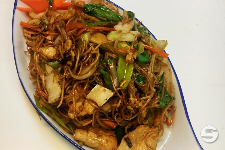 Nouilles sautées au Poulet - Bambou