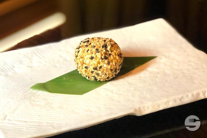 Mochi Sesam - HATO - fine asian cuisine