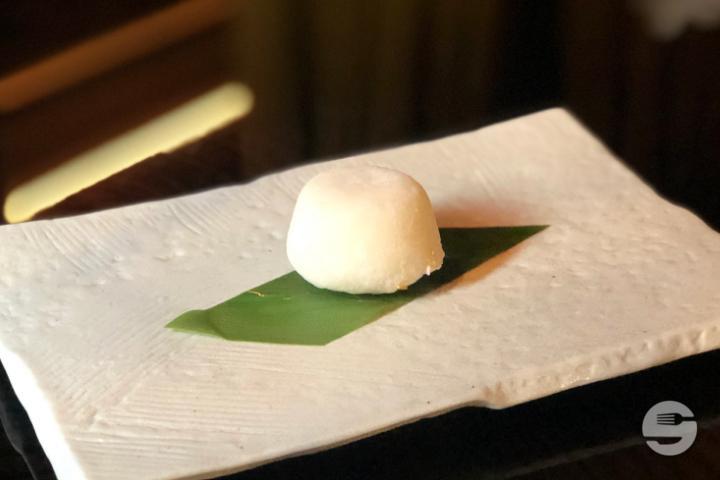 Mochi Kokosnuss - HATO - fine asian cuisine
