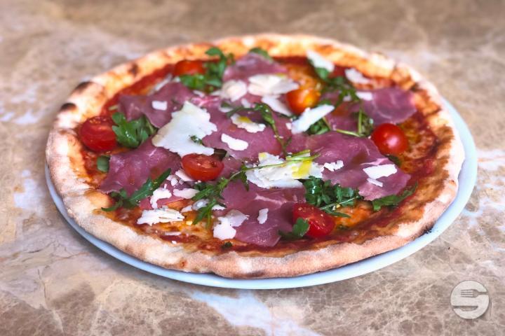 Pizza Carpaccio - Andulino Cucina Italiana & Steak House