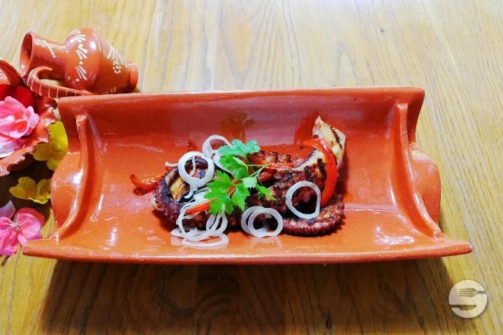 Grilled Octopus - Sabores de Portugal