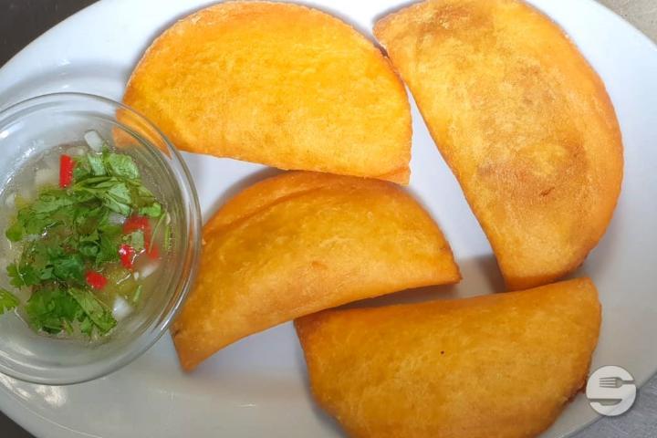 Empanada (Colombiana) - Donde Luis