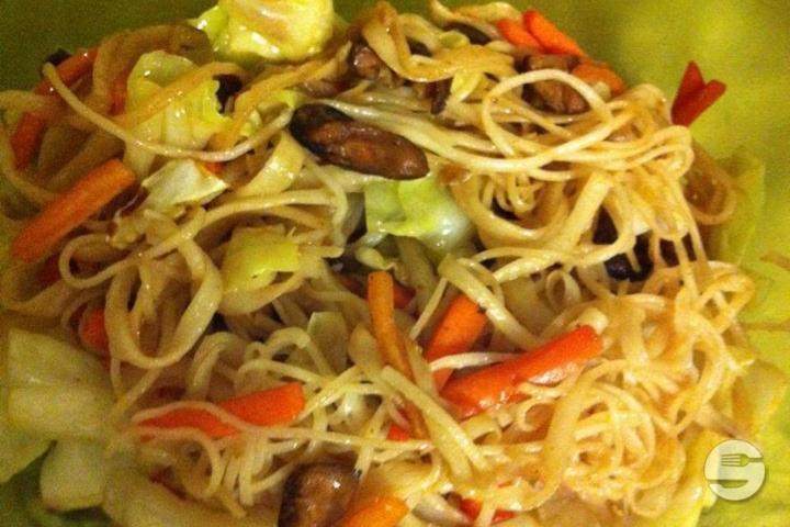Nouilles Jaunes Sautées - Thaï Express