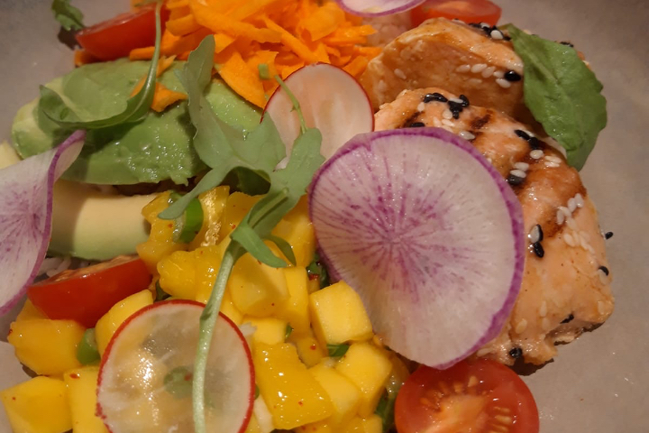 Poke bowl - Brasserie Beau-Soleil