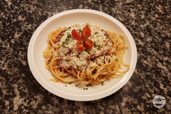 Spaghetti al Pomodoro - Aux Saveurs d'Italie
