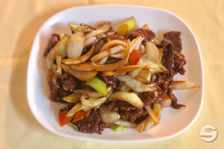 503. Boeuf sauté aux Oignons - Zhiwei