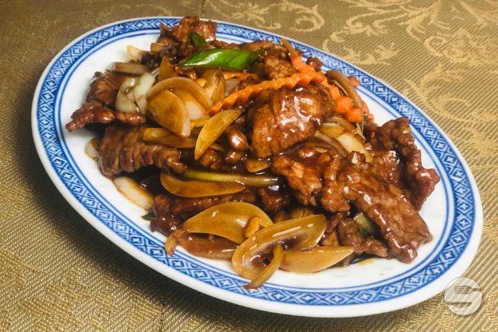 Boeuf aux Oignons - Chez Lin