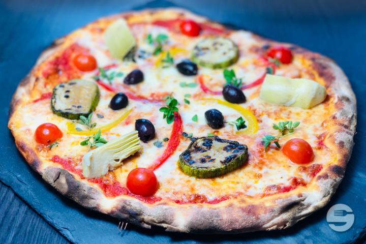 Pizza Vegetarian - La Pirogue