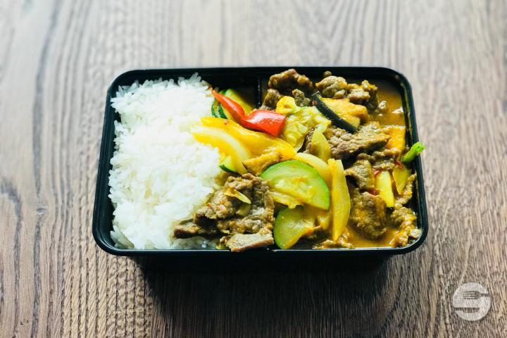 Beef with Green Curry - Thaï Express