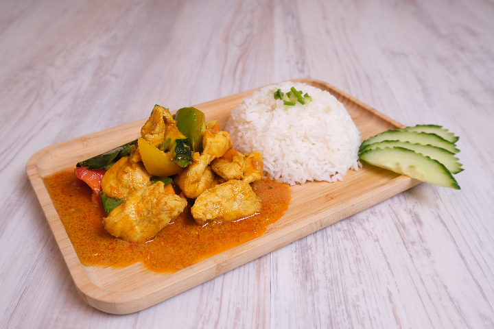 Yellow Curry Chicken - Bamee Bistro