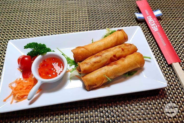 24. Vegetarian Rolls - Mekong