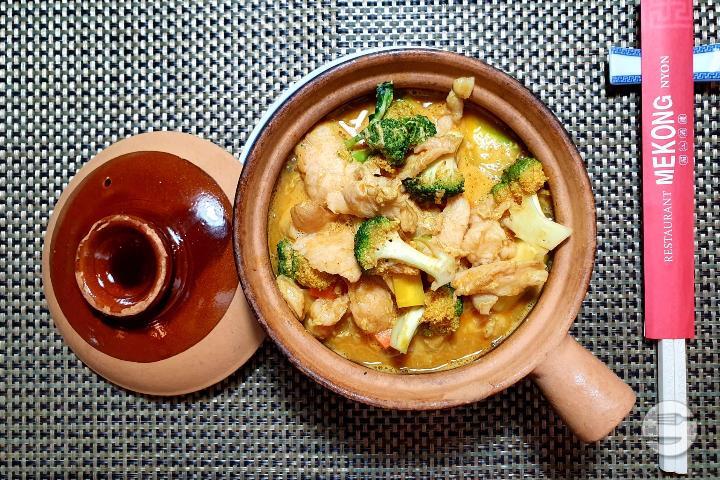 61. Chicken Curry - Mekong