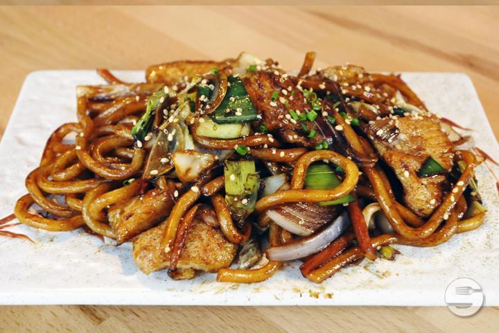 Yaki Udon - Sushi aux 5 Épices