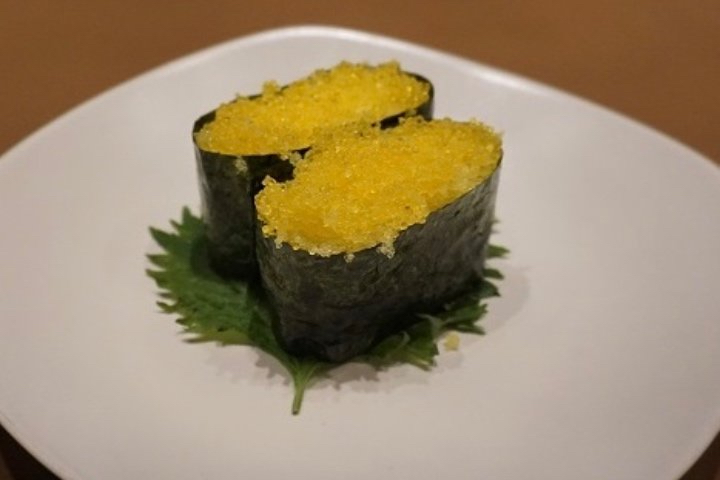 Nigiri Tobiko Yuzu - Sushi aux 5 Épices