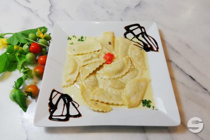 Raviolis à la Truffe Noire - Restaurant Du Tennis