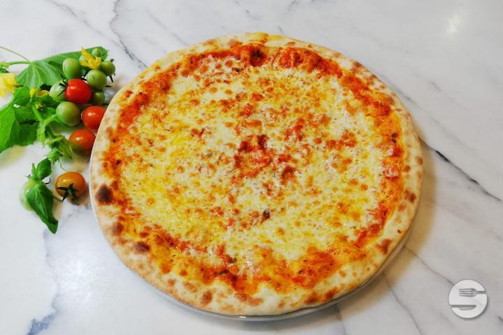 Pizza Margherita - Restaurant Du Tennis