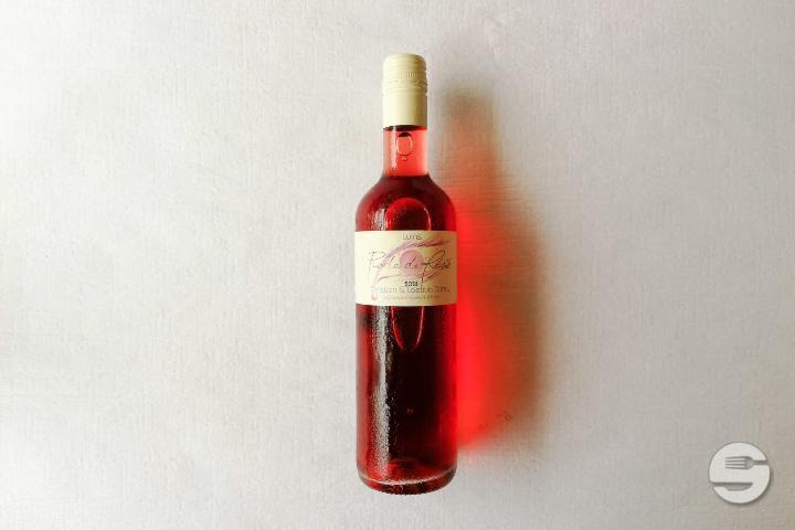 Perle de rosée de Luins - Restaurant Du Tennis