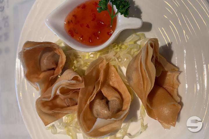 23. Raviolis Wun-Tun Frits - Lotus Restaurant