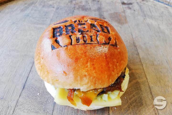 The 2 Cheese - The Bread Box