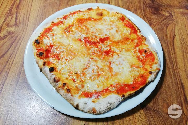 Pizza Margherita - Il Vesuvio