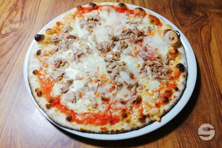 Pizza Tonno - Il Vesuvio