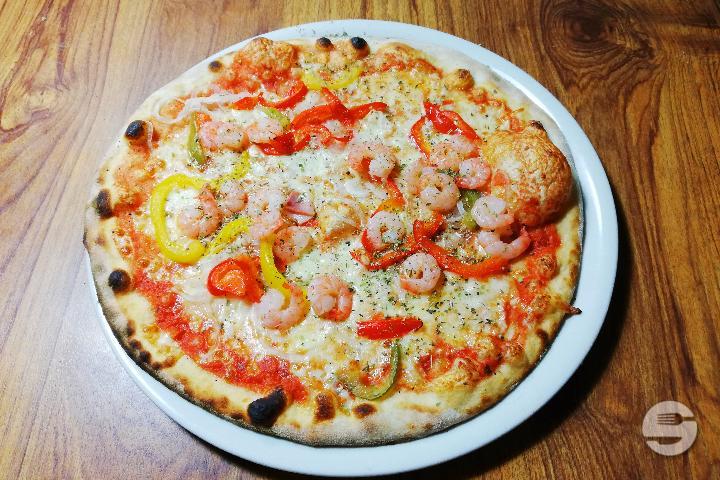 Pizza Vesuvio - Il Vesuvio