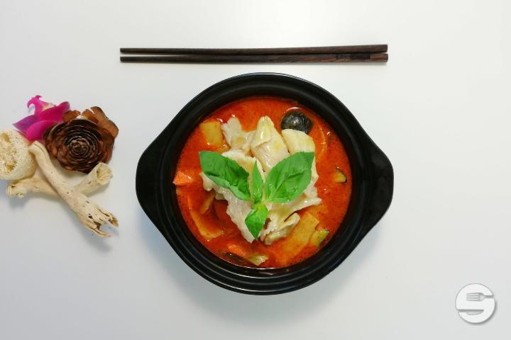 Poulet au Curry Rouge - Fengling