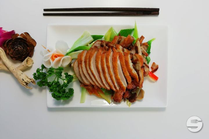 Lacquered Duck with Vegetables - Fengling