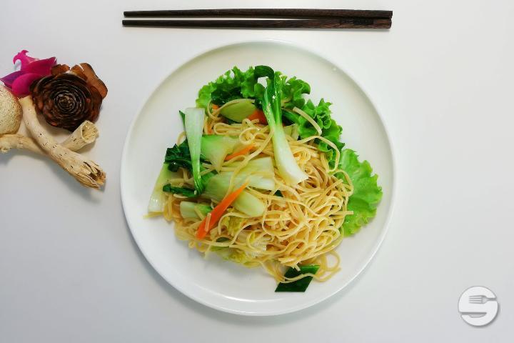 Fried Noodles with Vegetables - Fengling