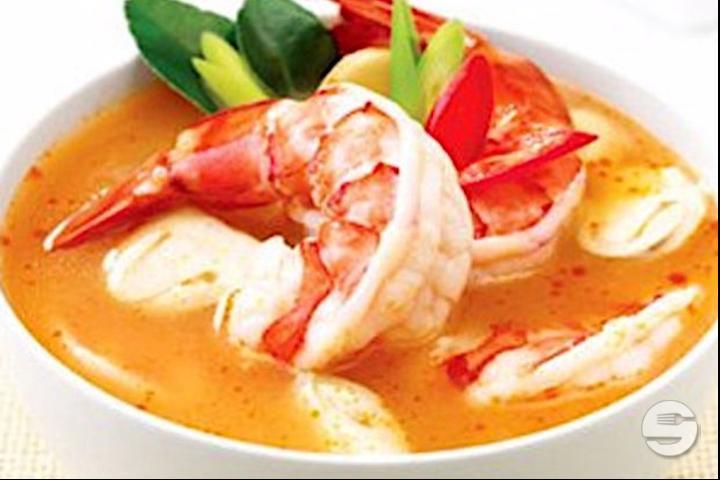 10. Tom Yum Kung Soup - Restaurant Chez Thoa