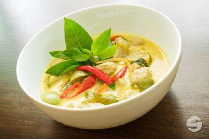 Green Curry Sauce - Restaurant Chez Thoa