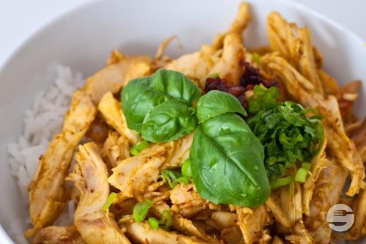 Chicken with Lemongrass - Restaurant Chez Thoa